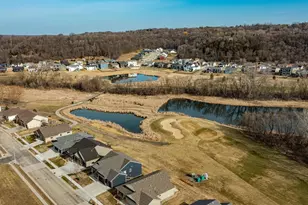 2027 Hadley Creek Dr NE, Rochester, MN 55906 - Photo 5