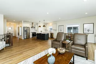 2027 Hadley Creek Dr NE, Rochester, MN 55906 - Photo 19