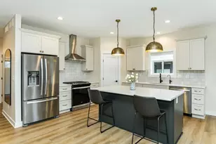 2027 Hadley Creek Dr NE, Rochester, MN 55906 - Photo 11