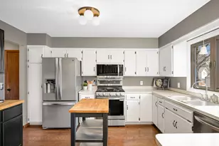 1978 Timber Wolf Trail S, Eagan, MN 55122 - Photo 11