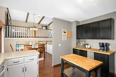 1978 Timber Wolf Trail S, Eagan, MN 55122 - Photo 9