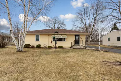 107 21st Avenue NW, Faribault, MN 55021 - Photo 3