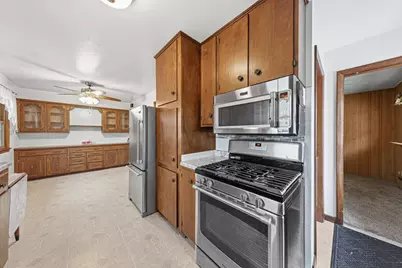 107 21st Avenue NW, Faribault, MN 55021 - Photo 17