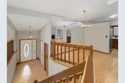 5545 Knoll Drive, Shoreview, MN 55126 - Photo 11