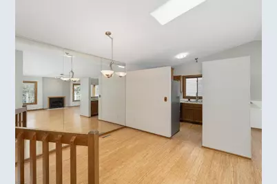 5545 Knoll Drive, Shoreview, MN 55126 - Photo 11