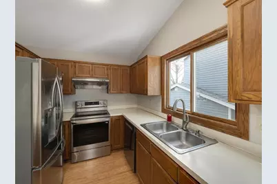 5545 Knoll Drive, Shoreview, MN 55126 - Photo 17