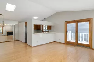 5545 Knoll Dr, Shoreview, MN 55126 - Photo 21