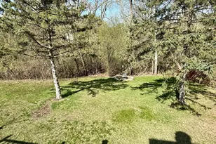 5545 Knoll Dr, Shoreview, MN 55126 - Photo 9
