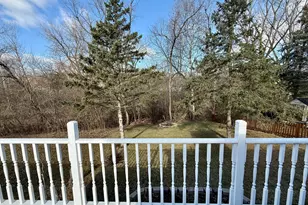 5545 Knoll Dr, Shoreview, MN 55126 - Photo 11