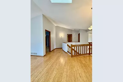 5545 Knoll Drive, Shoreview, MN 55126 - Photo 13