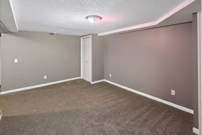 4506 Yates Avenue N, Crystal, MN 55422 - Photo 25
