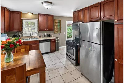 4506 Yates Avenue N, Crystal, MN 55422 - Photo 9