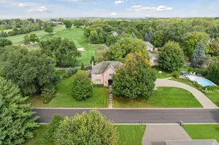 10500 Niblick Ln, Eden Prairie, MN 55347 - Photo 3