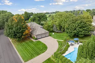 10500 Niblick Ln, Eden Prairie, MN 55347 - Photo 7