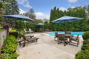 10500 Niblick Ln, Eden Prairie, MN 55347 - Photo 11