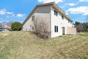 111506 Bender Ct, Chaska, MN 55318 - Photo 23