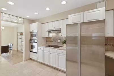 1235 Yale Place #1505, Minneapolis, MN 55403 - Photo 17