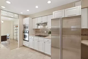 1235 Yale Pl, Minneapolis, MN 55403 - Photo 17