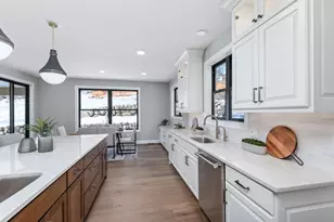 5034 Sparrow Rd, Minnetonka, MN 55345 - Photo 21