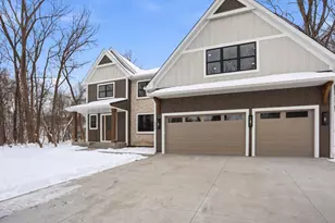 5034 Sparrow Rd, Minnetonka, MN 55345 - Photo 3