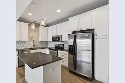 7621 Southridge Lane, Savage, MN 55378 - Photo 9