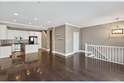 7621 Southridge Lane, Savage, MN 55378 - Photo 5