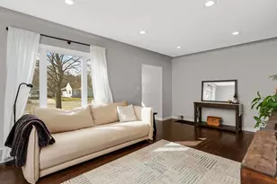 2837 Louisiana Ave S, Saint Louis Park, MN 55426 - Photo 9