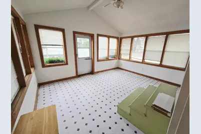 2100 Wentworth Avenue, South Saint Paul, MN 55075 - Photo 9