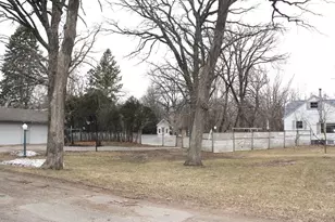 111 Lyndall Ave, Paynesville, MN 56362 - Photo 17