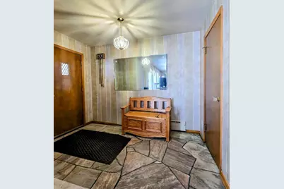 910 3rd Avenue SW, Pipestone, MN 56164 - Photo 3