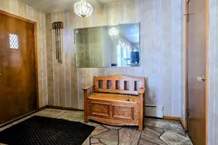 910 3rd Ave SW, Pipestone, MN 56164 - Photo 3