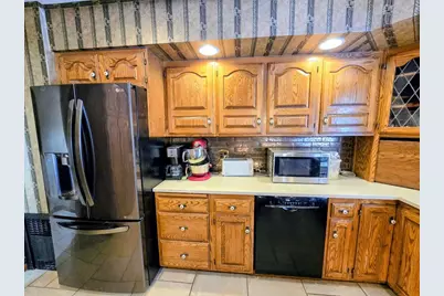 910 3rd Avenue SW, Pipestone, MN 56164 - Photo 13