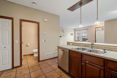 11003 Oak Grove Circle #B, Woodbury, MN 55129 - Photo 43