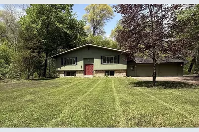 9211 168th Avenue NE, Columbus, MN 55025 - Photo 1