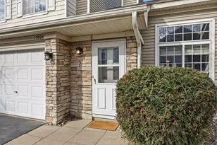 15024 Dunwood Trail, Apple Valley, MN 55124 - Photo 5