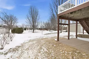 329 Golfview Dr, Albany, MN 56307 - Photo 11