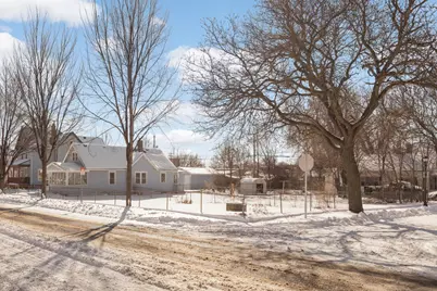 16 Sycamore Street E, Saint Paul, MN 55117 - Photo 15