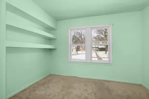 16 Sycamore St E, Saint Paul, MN 55117 - Photo 11