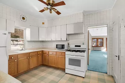 16 Sycamore Street E, Saint Paul, MN 55117 - Photo 7