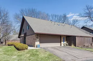 17870 Tioga Trail, Minnetonka, MN 55391 - Photo 37
