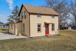 1240 Brown's Ln, Dakota, MN 55925 - Photo 3