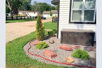201 1/2 10th Avenue SE, Pipestone, MN 56164 - Photo 15