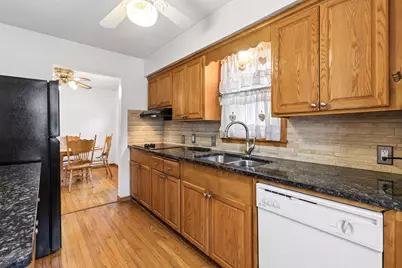 10025 Wentworth Avenue S, Bloomington, MN 55420 - Photo 9