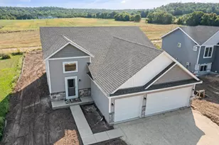 569 Sienna Dr, Watertown, MN 55388 - Photo 3