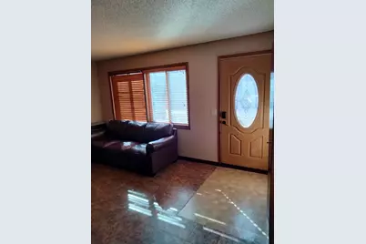 8317 Thomas Court N, Brooklyn Park, MN 55444 - Photo 3