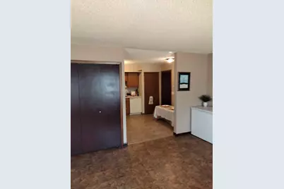 8317 Thomas Court N, Brooklyn Park, MN 55444 - Photo 5