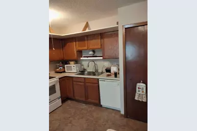 8317 Thomas Court N, Brooklyn Park, MN 55444 - Photo 7