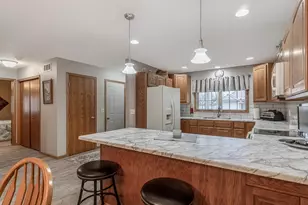 1447 10th Street N, New Ulm, MN 56073 - Photo 3