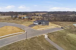 6839 Timberview Ct, Cannon Falls, MN 55009 - Photo 39