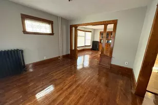 1038 Edgerton St, Saint Paul, MN 55101 - Photo 3